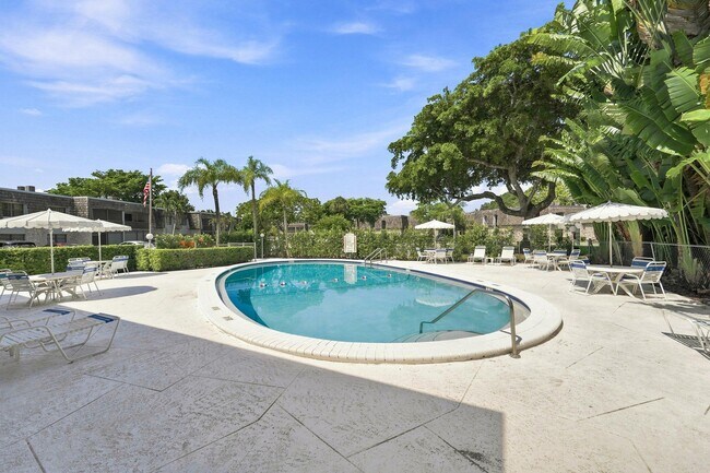 Building Photo - 3101 Oakland Shores Dr