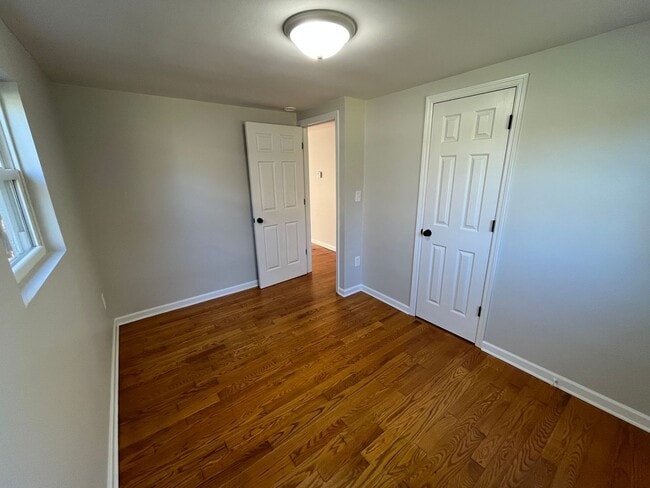 Building Photo - **REMODELED 2-BEDROOM HOME w/ CARPORT IN B...