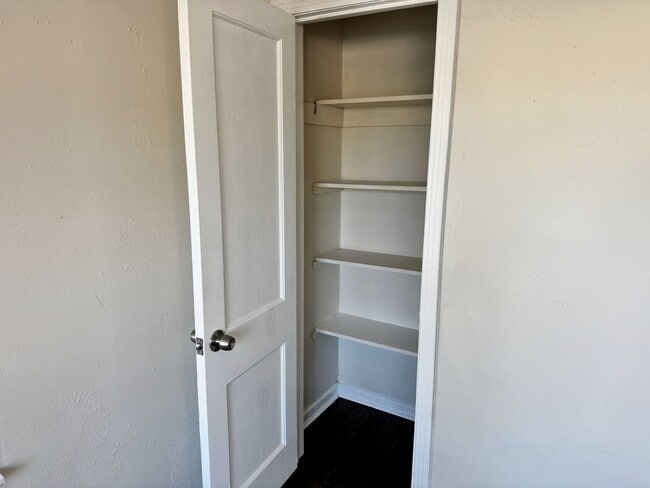 Building Photo - Cute 3 Bed 1 Bath home in Sunnyside Heights