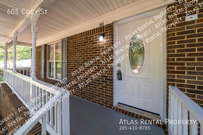 Building Photo - 605 Cory St