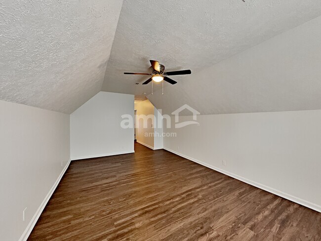 Building Photo - 800 Cainbrook Ct