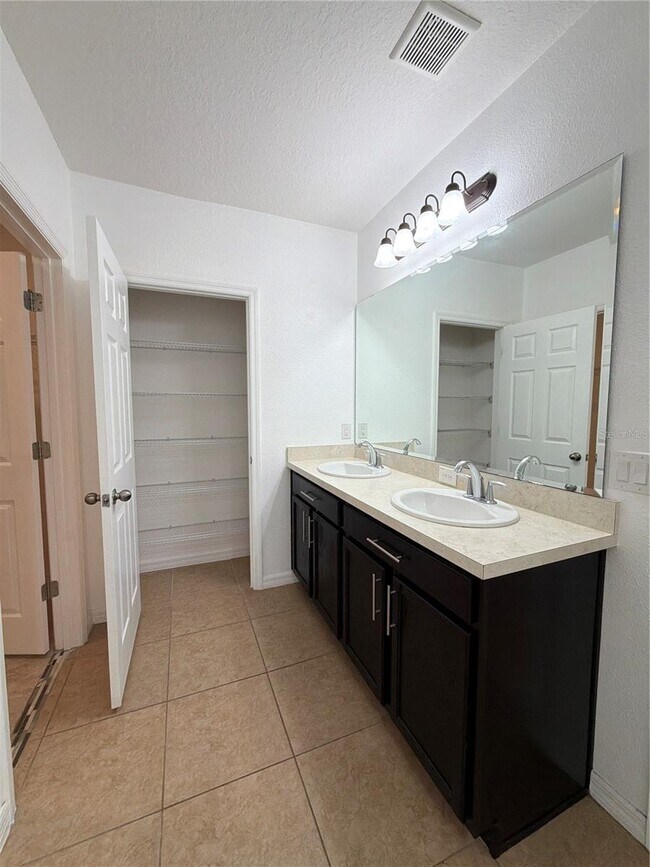 Building Photo - 4636 Marcos Cir