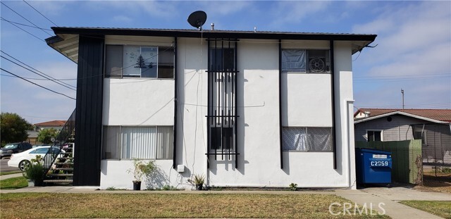 Primary Photo - 901 Carob Way