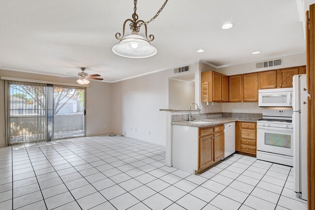 Building Photo - AMERICANA Property Mgmt - Gated 1st floor ...