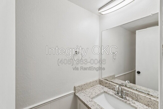 Building Photo - 8514 Candlewood Dr