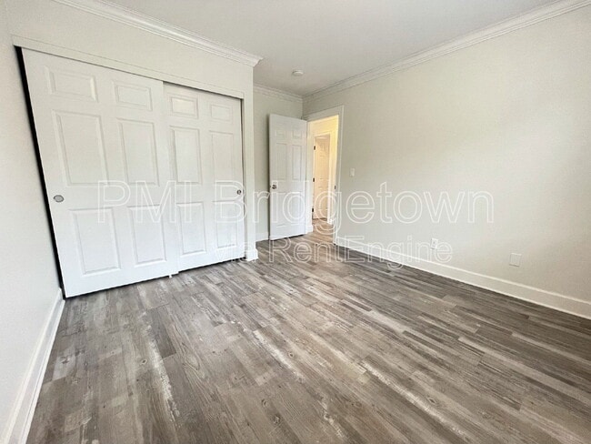 Building Photo - 8065 N Ivanhoe St