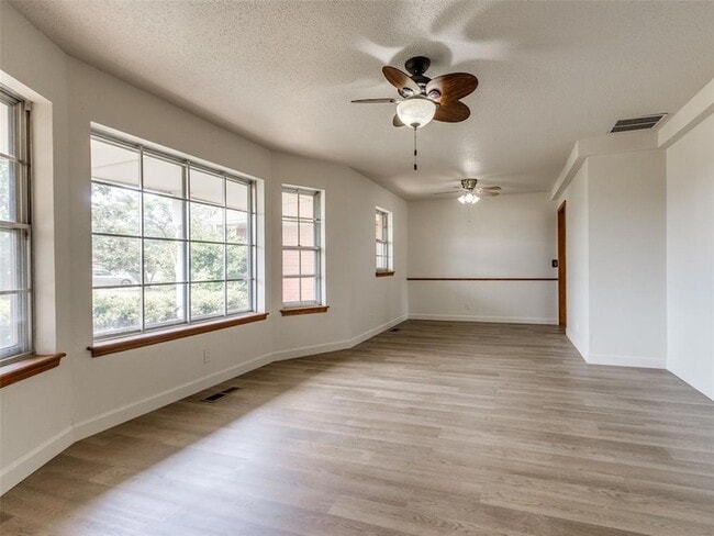 Building Photo - 6601 NW 150th St