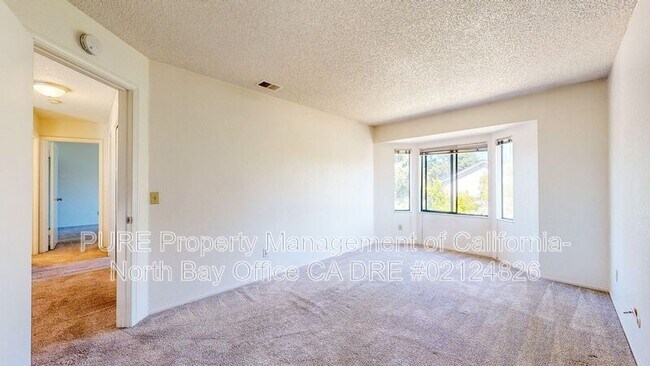 Building Photo - 7474 Mercedes Way
