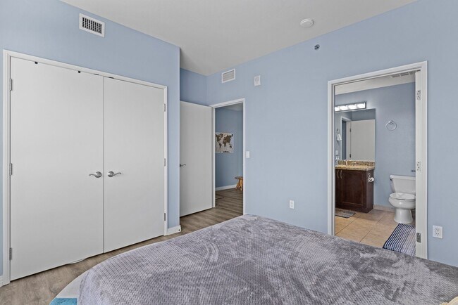 Building Photo - 427 Ninth Ave