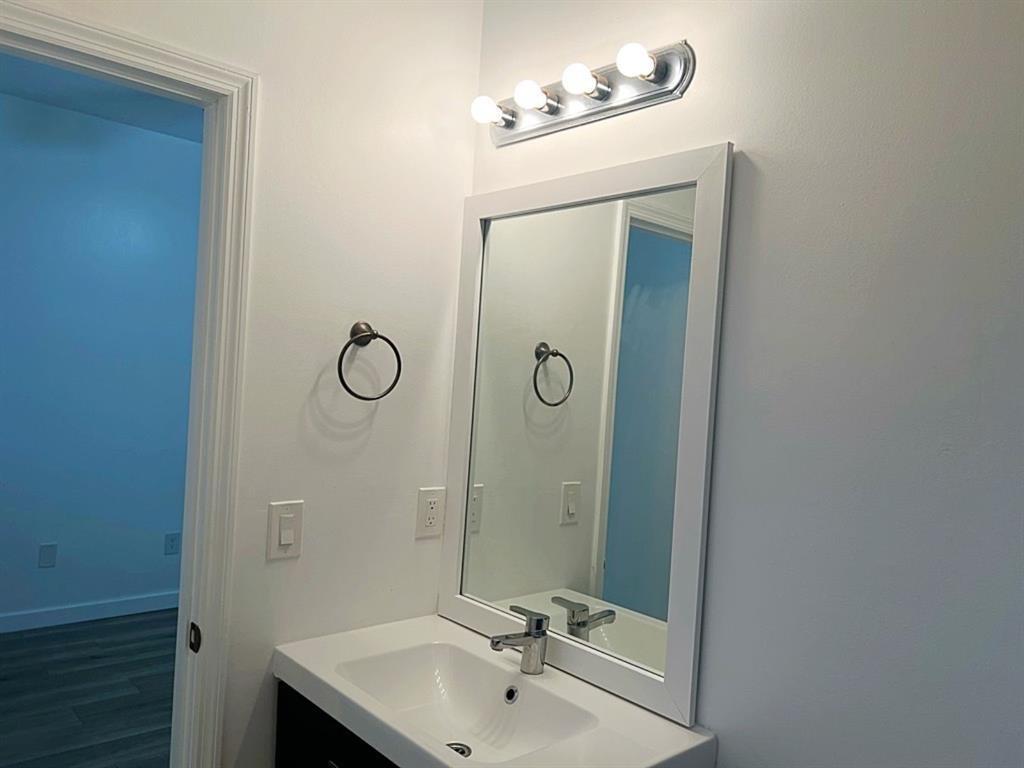Building Photo - 4929 Tradewinds Ter
