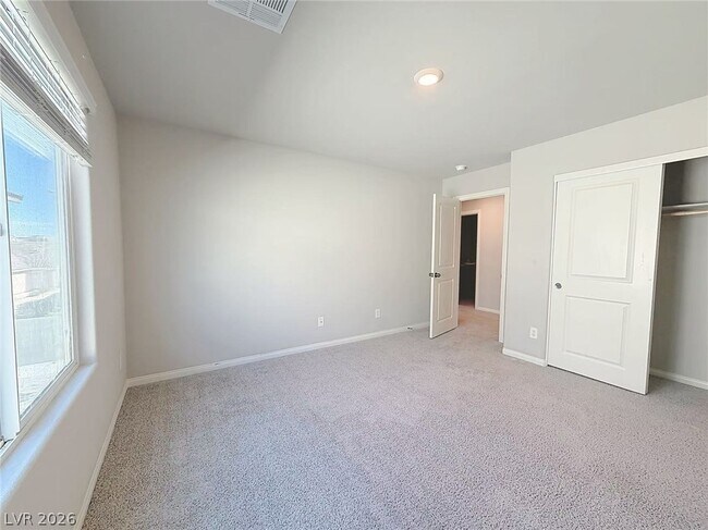 Building Photo - 7534 W Diablo Dr
