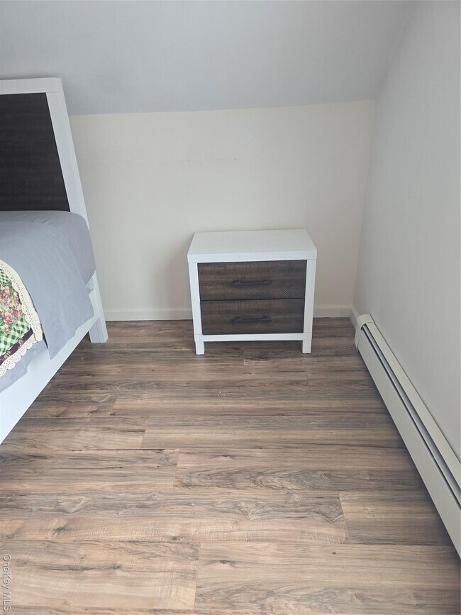 Building Photo - 375 Broadway