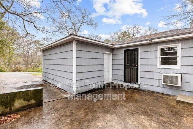Building Photo - 1209 Linwood St
