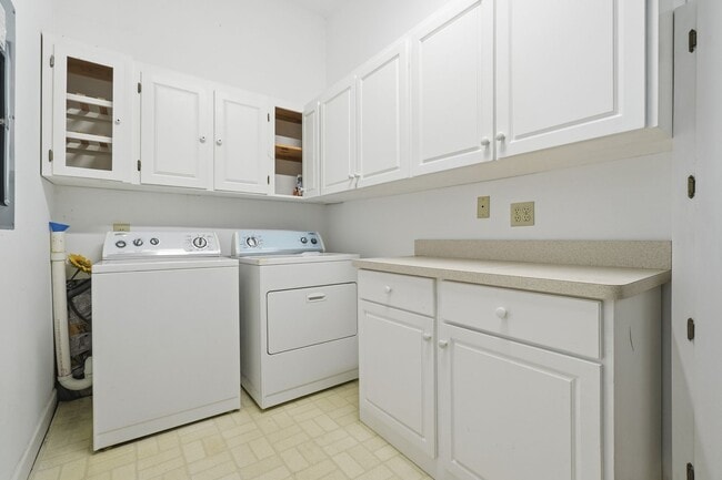 Building Photo - 3 bedroom ranch home in Portsmouth