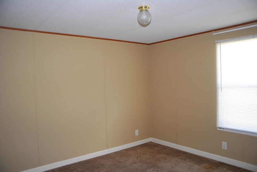 Building Photo - 14054 Mays Rd