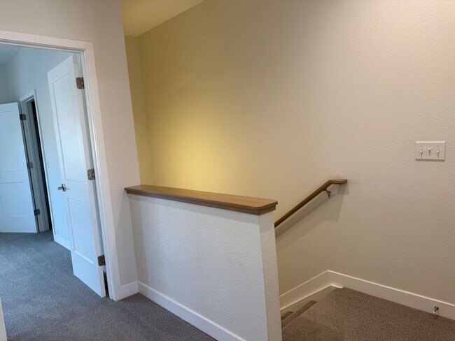 Building Photo - 2 Bed 3 bath 2 car townhome in OldTown Lafayette