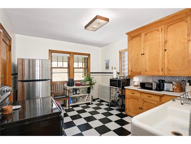 Building Photo - 4304 Beard Ave S