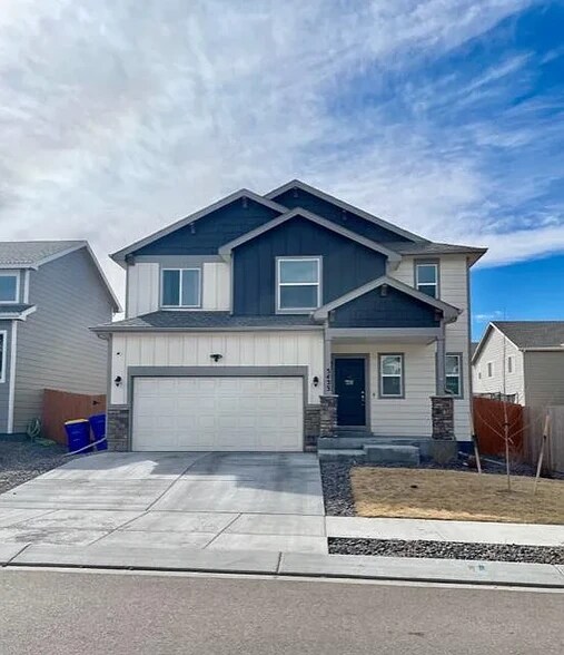 front - 5423 Hammond Dr