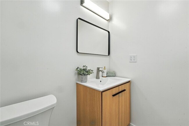 Building Photo - 5841 Arroyo Dr