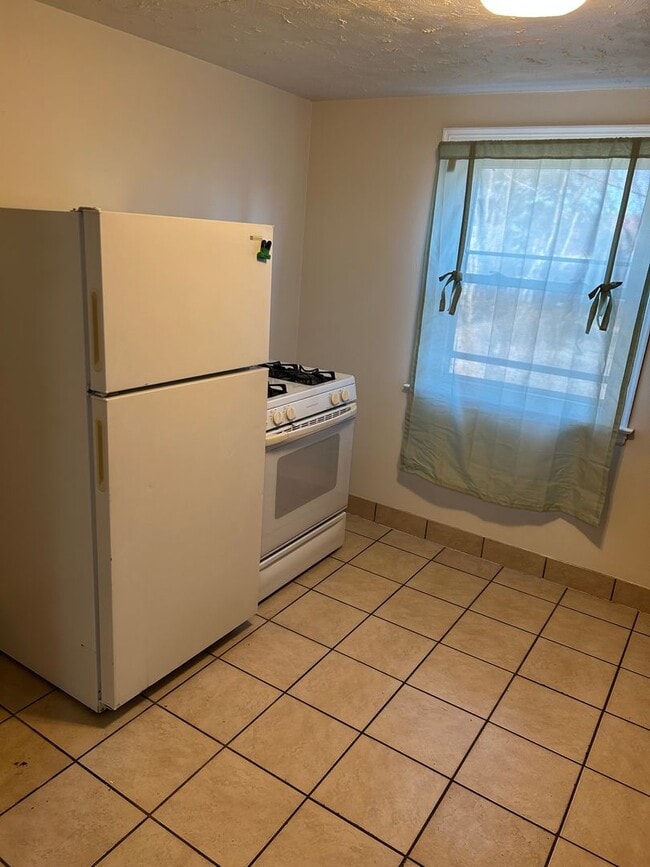 Building Photo - 808 St Patrick St