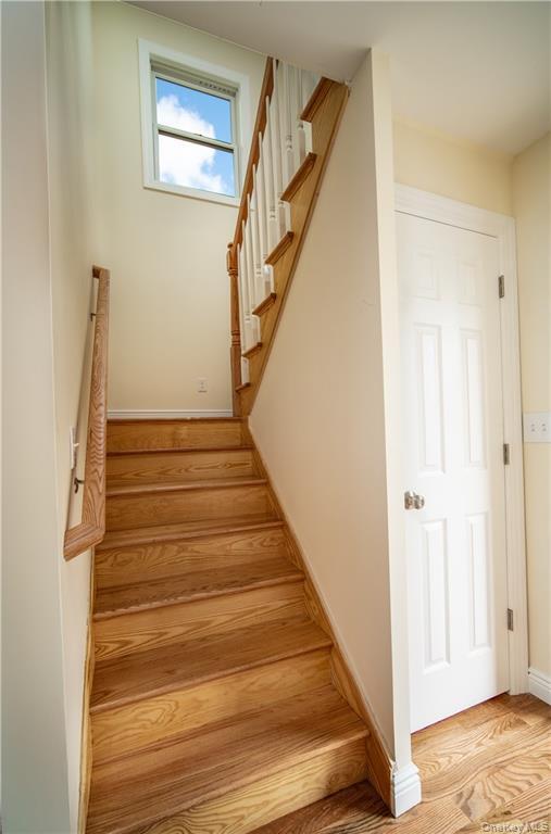 Building Photo - 69 Schneider Ave