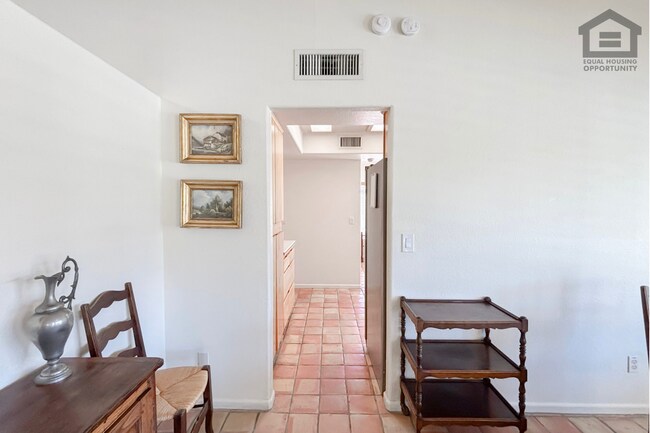 Building Photo - 3Bed/2Bath Furnished Home w/Stunning Backyard! Ready for Immediate Move-In! – POOL!
