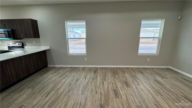 Building Photo - 19 N 43rd St