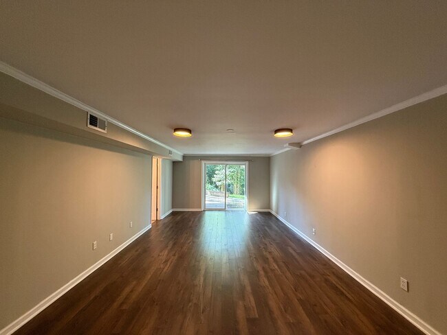 Building Photo - 6714 Amberley Ln