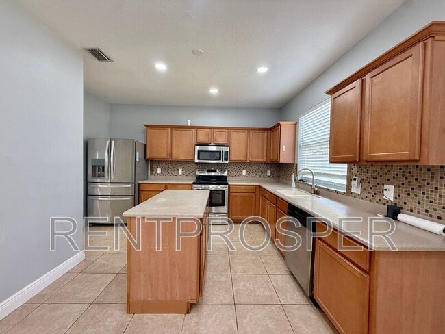 Building Photo - 4205 Canby Dr