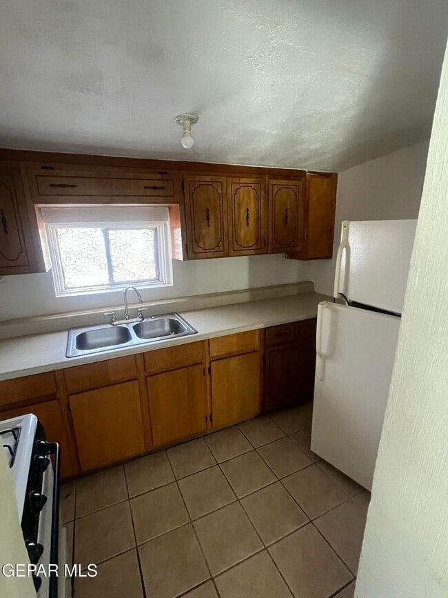 Building Photo - 3017 Altura Ave