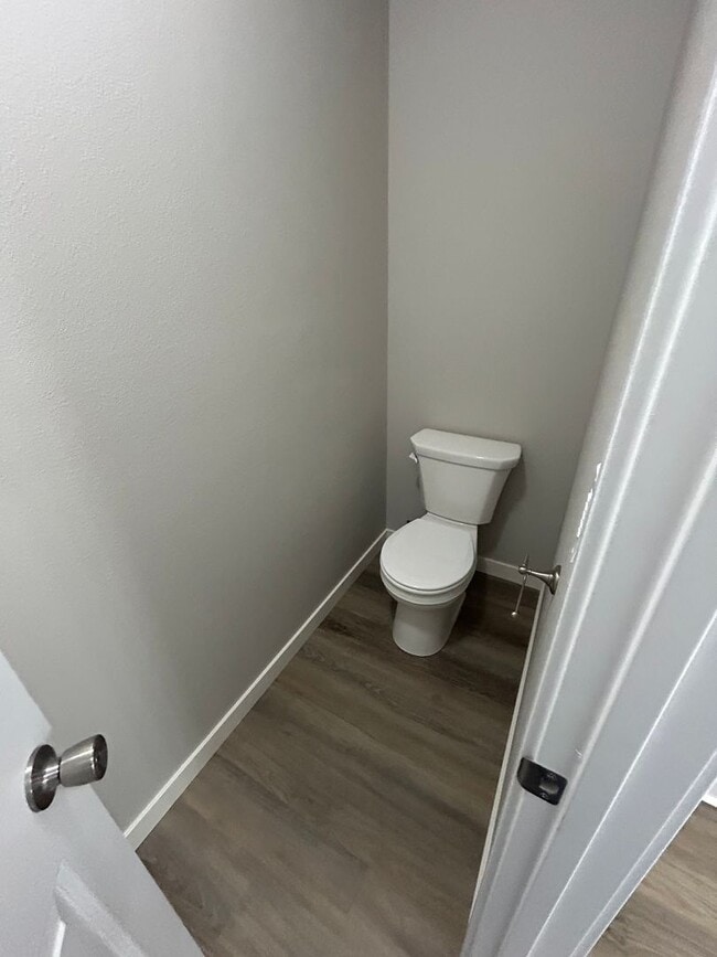 Building Photo - Beautifully Furnished Brand New 5 Bedroom ...