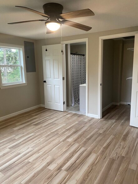 Building Photo - 403 Palomino Ct