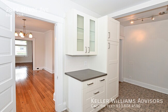 Building Photo - 2846 Minot Ave