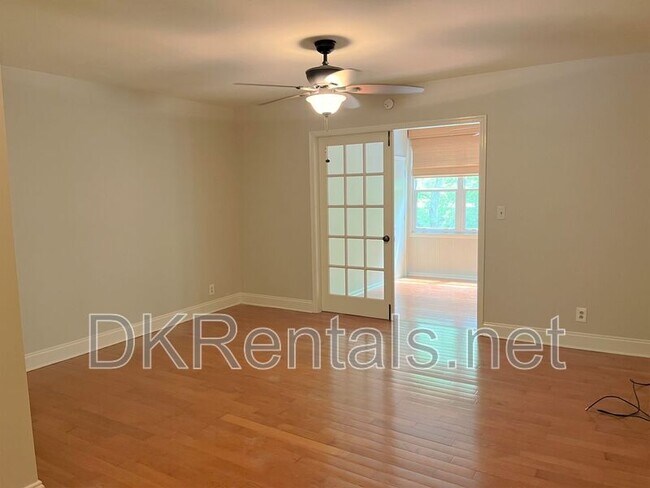 Building Photo - 82 Montre Square NW