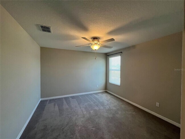 Building Photo - 241 Argyll Dr