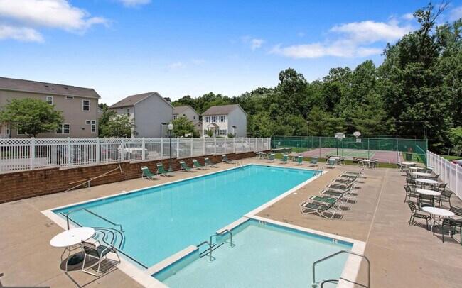 Swimming Pool - 7347 Point Patience Way