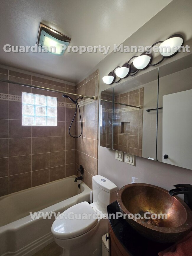 Building Photo - North East Minneapolis Single Family Home,...