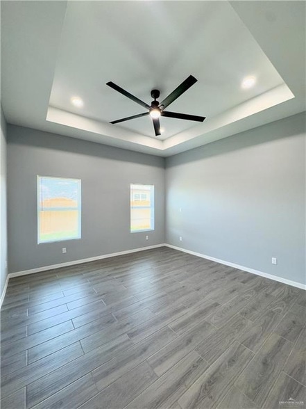 Building Photo - 905 Durango Dr