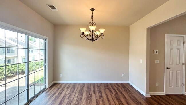 Building Photo - 933 Prestwyck Ct