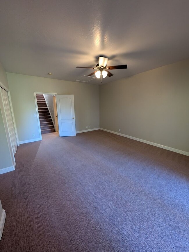 Building Photo - 1366 Delphic Way