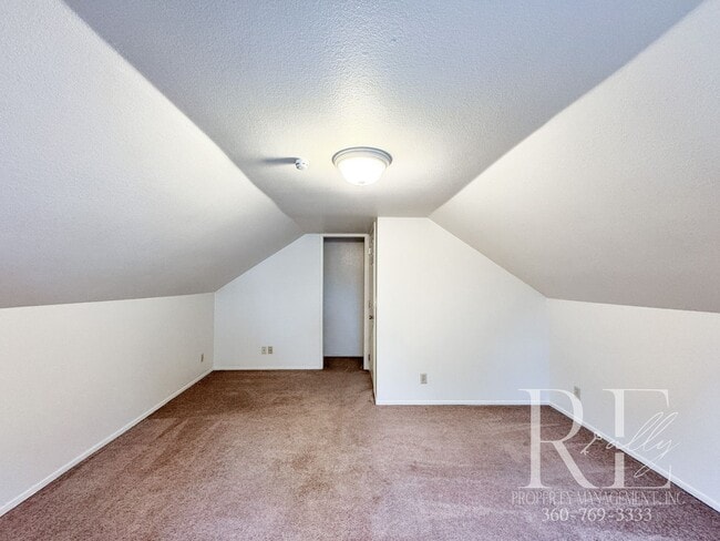 Building Photo - 1215 Evans Ave W