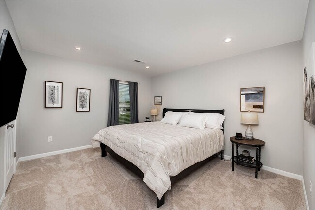 Building Photo - Newly Built Home in Lebanon - 4 Bedroom, 2.5 Bath