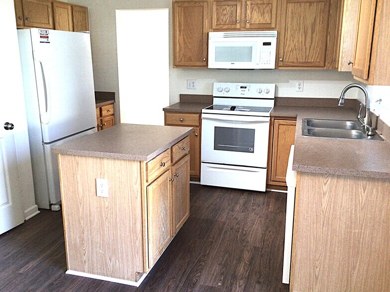 Building Photo - 1001 Finley Ct