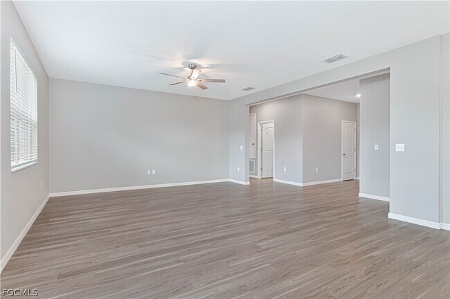 Building Photo - 17325 Coastal Ridge Dr