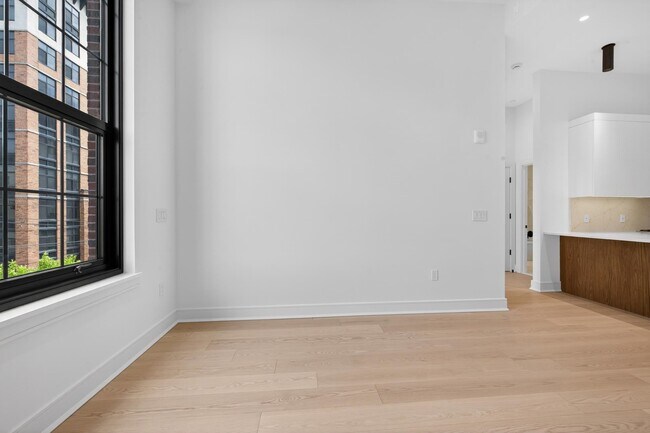 Building Photo - 38 Jackson St