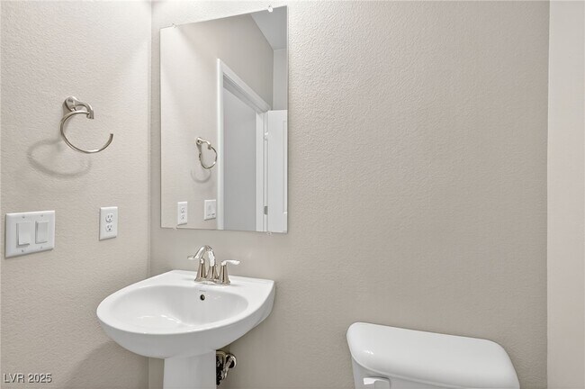 Building Photo - 1032 Via Panfilo Ave