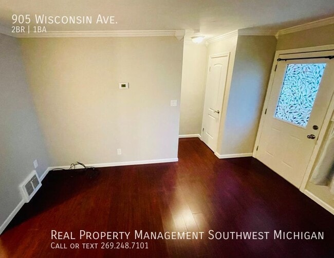 Building Photo - 905 Wisconsin Ave
