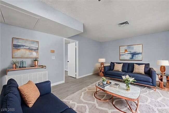 Building Photo - 4730 Nara Vista Way