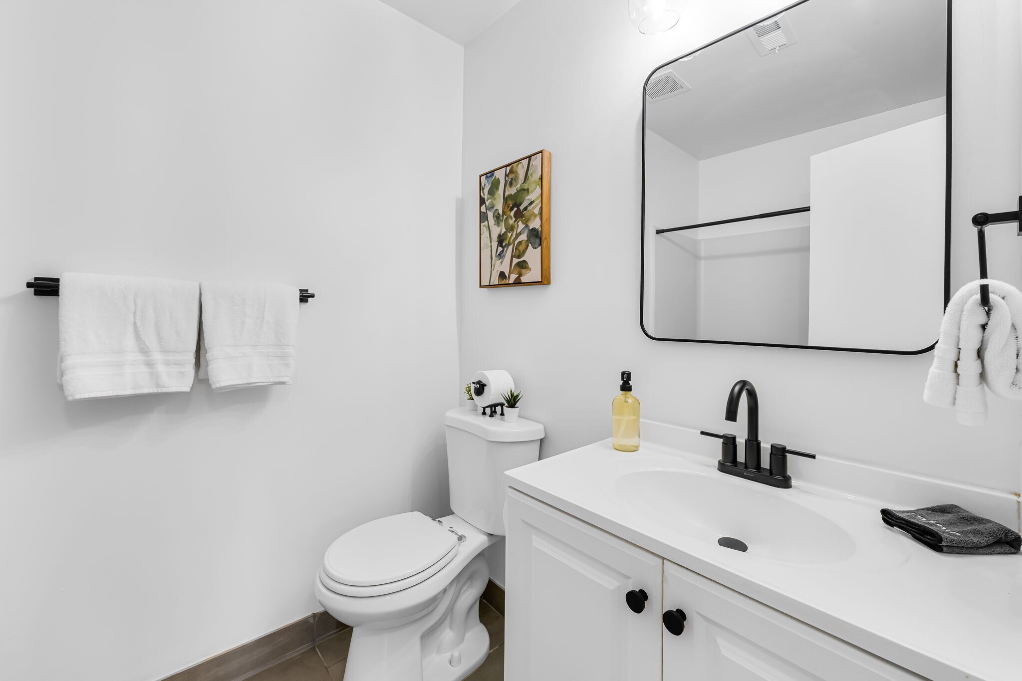 Building Photo - 21 Andrew Pl