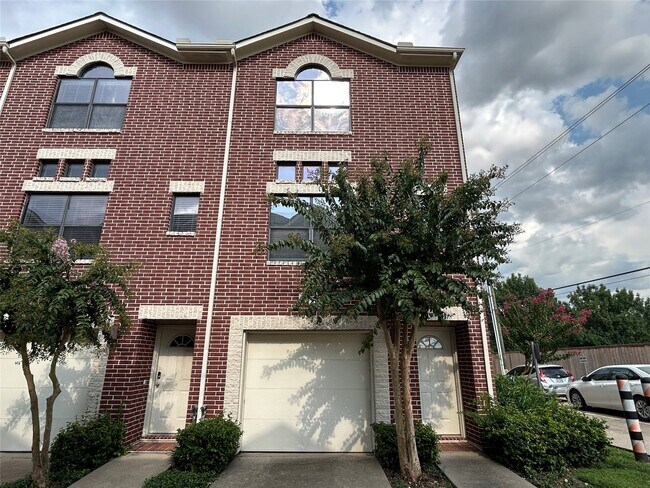 Building Photo - 3501 Link Valley Dr.